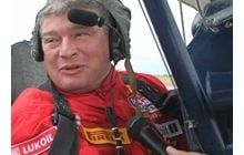 Червоненко ушел из гонщиков, потому что его назначили крайним