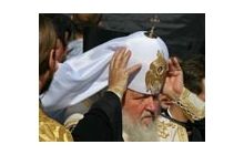 Азаров пообещал зачистить Лавру под резиденцию Кирилла?