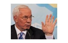 Азаров заспокоїв: Я почуваюся стовідсотковим українцем