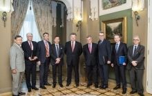 Порошенко зустрівся з послами країн G7 (фото)
