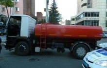 У Києві посеред дня викрали водовоз