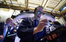 Фондовый рынок США в минусе: биржи открылись падением на 5-6%