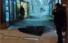 У Харкові на ринку обвалився асфальт (відео)